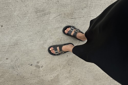 Gioseppo, Clarks y más: cinco sandalias planas que vamos a llevar a diario este verano a mitad de precio  
