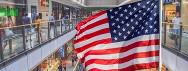 Los estadounidenses siguen gastando a manos llenas. Pero hay dos luces rojas en el horizonte: el empleo y las inversiones empiezan a mostrar una preocupante debilidad 