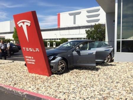 El próximo coche de Tesla llevará por nombre Modelo 3 y costará 35 mil dólares