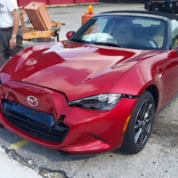 Como cuando te chocan tu coche a minutos de estrenarlo, y Mazda se lo cambia por uno nuevo