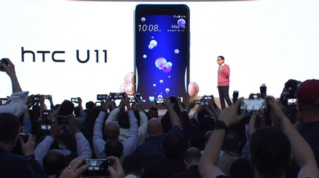 HTC U11: ¿De verdad necesitamos tres asistentes de voz? HTC cree que sí