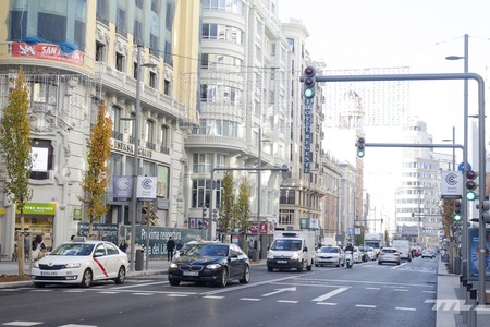 La media de emisiones de CO₂ de los coches nuevos en España se dispara por el auge de los SUV (y ya van dos años)