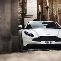 Aston Martin DB11 V8, un caballero inglés con corazón alemán