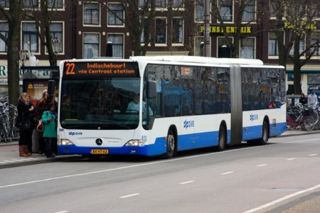 Todos los autobuses públicos de Ámsterdam serán eléctricos en 2025
