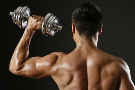 Los mejores ejercicios para lograr un completo trabajo de hombros