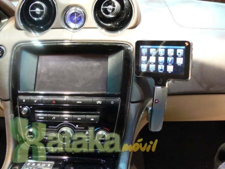 Comodo Console, otra forma de estar comunicado en el coche, lo hemos probado en el MWC