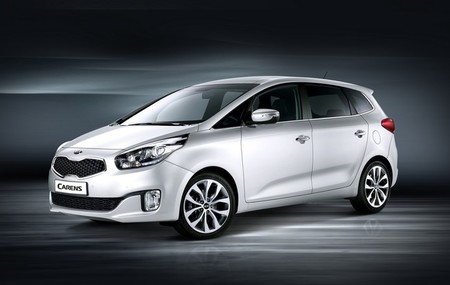 Kia Carens 2013, imágenes antes de París