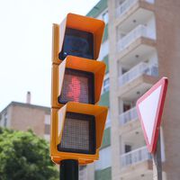 ¡Ahora sí! El semáforo de Chiquito de la Calzada está funcionando en Málaga y suena así de bien 