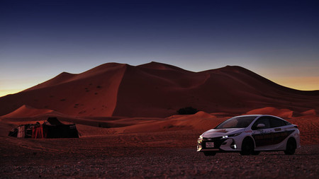 Ethical Cruise Prius en el Sahara