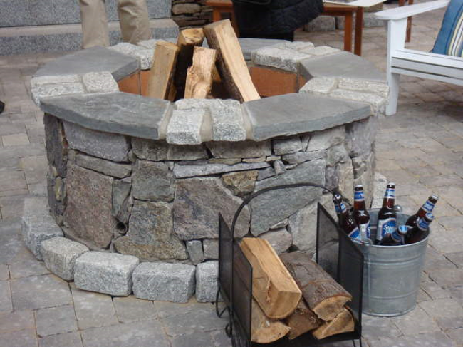 Cómo construir una chimenea de exterior, paso a paso