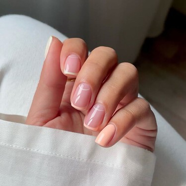 La nueva manicura que triunfa para estilizar la manos se basa en un sencillo truco cuando aplicas el esmalte de uñas