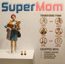 SuperMom, una muñeca muy real