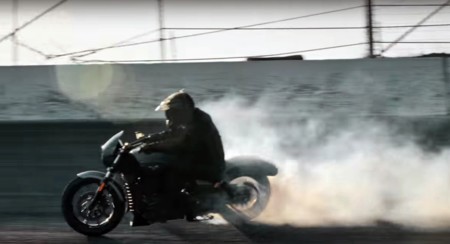 Récord Guinness: la Victory Octane se marca un burnout de 3,5 kilómetros