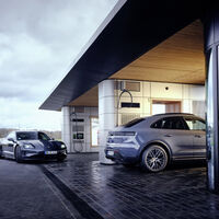 Europa nos iba a prohibir los autos a gasolina, pero se rinde ante la realidad: habrá coches nuevos a gasolina (y diésel) más allá de 2035