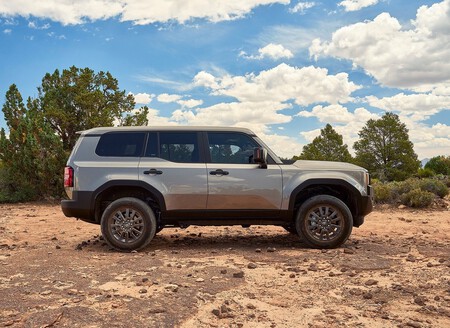 Toyota Land Cruiser Us Version 2024