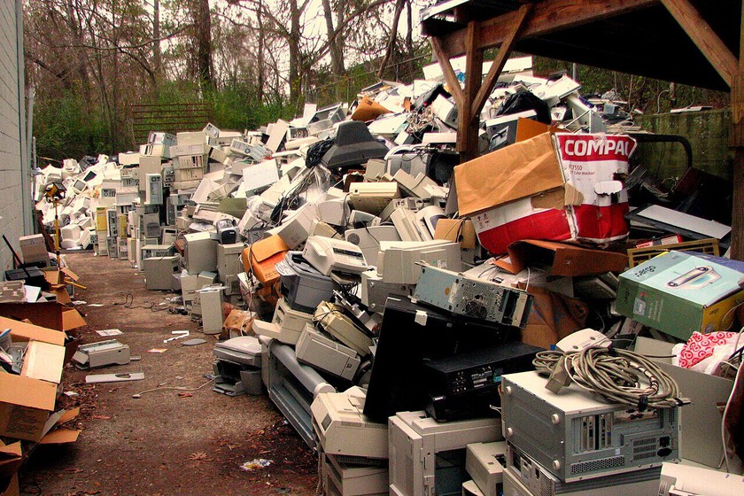 El fin del soporte para Windows 10 ha activado una bomba de relojería: millones de ordenadores acabarán en la basura