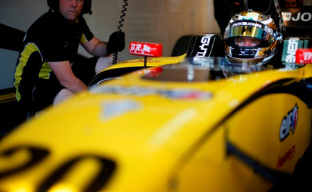 Kevin Magnussen arrasa en Barcelona y se convierte en el nuevo campeón de la Fórmula Renault 3.5