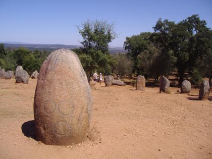 Los Almendres: megalitos del Alentejo portugués 