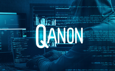 Facebook borra 790 grupos (y restringe 10.000 cuentas de Instagram) por promocionar la teoría conspirativa QAnon