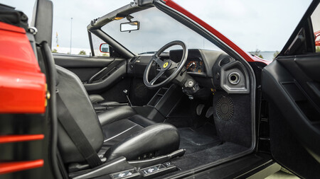 Ferrari Testarossa Spider 4