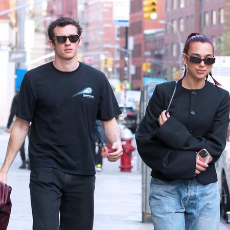 Dua Lipa y Callum Turner