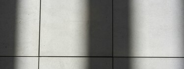 El trucazo de experta para limpiar las juntas negras de las baldosas: quedan blancas y relucientes