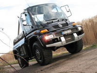 Mercedes Unimog U500 Black Edition