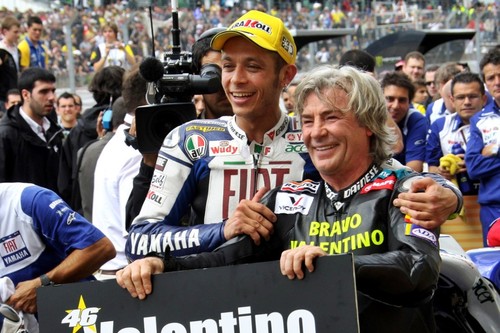 El mundial llora a Ángel Nieto. Valentino Rossi: "es un mal momento para el motociclismo"