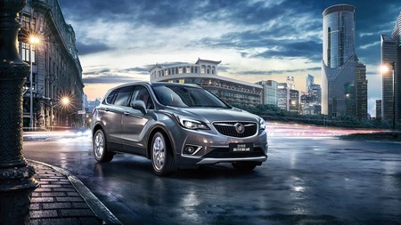 El Buick Envision se pone al día con nuevo rostro y caja automática de 9 velocidades