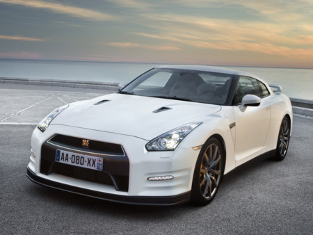 Tendrás que esperar hasta 2020 para poder ver el nuevo Nissan GT-R, como mínimo