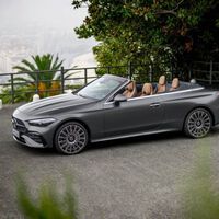 Mercedes ha diseñado un sistema para que sus coches descapotables detecten los truenos y los relámpagos. Todo, para que no te mojes