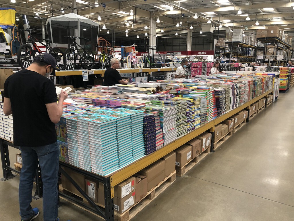 Una de las mayores superficies comerciales de EEUU va a dejar de vender libros físicos según NYT. La razón: son un engorro 