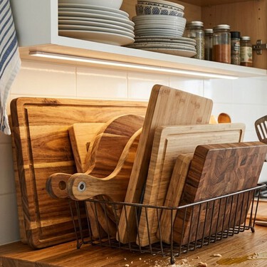 Olvídate de las tablas para picar rayadas y con humedad: así es como debes guardarlas correctamente
