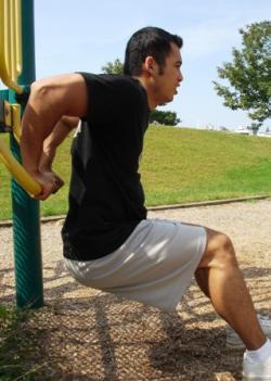 Brazos grandes entrenando los tríceps