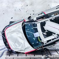 El Polestar 2 eléctrico ya está torturando sus baterías en las pruebas de impacto antes de su lanzamiento