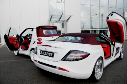 Pack completo: Brabus SLR McLaren Roadster con un Brabus Smart Ultimate 112 de regalo