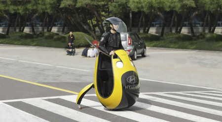 El Hyundai E4U se presenta junto a otros sistemas de movilidad personal