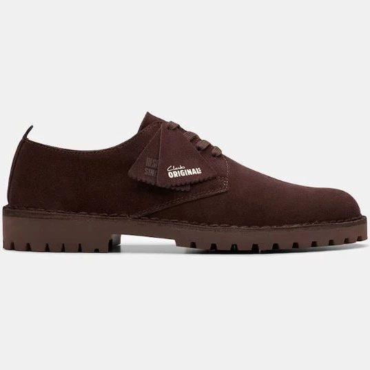 Zapatos de cordones de hombre en ante y con suela de goma
