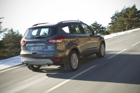 Ford Kuga 2013 trasera
