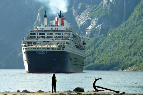 En Europa tan solo 47 cruceros emiten más óxidos de azufre que 260 millones de coches, según Transport & Environment