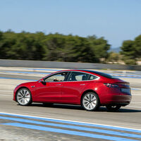 Mientras las marcas se esfuerzan por sacar coches eléctricos más baratos, Tesla ha vuelto a meter un subidón a sus precios