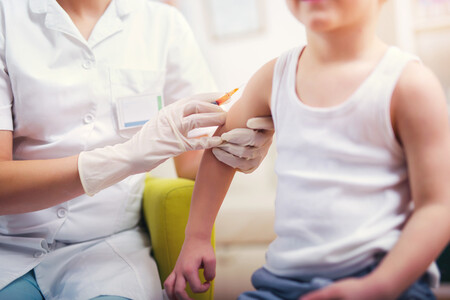 Los pediatras actualizan sus recomendaciones de vacunación contra la gripe de cara a la Covid-19
