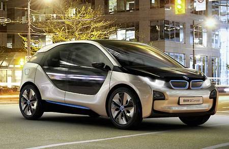 BMW i3. Este eléctrico dispone de versión de autonomía extendida con un pequeño motor térmico