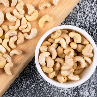 La verdad sobre el anacardo que te volará la cabeza: lo llamamos fruto seco, pero es algo verdaderamente 'random' 