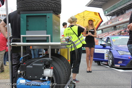 Seat León Eurocup 2014 - Grid Walk - Pit Babes