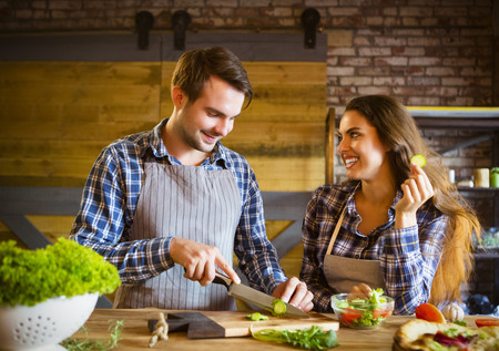 Cómo lograr que tu cena romántica de San Valentín acabe como tiene que acabar