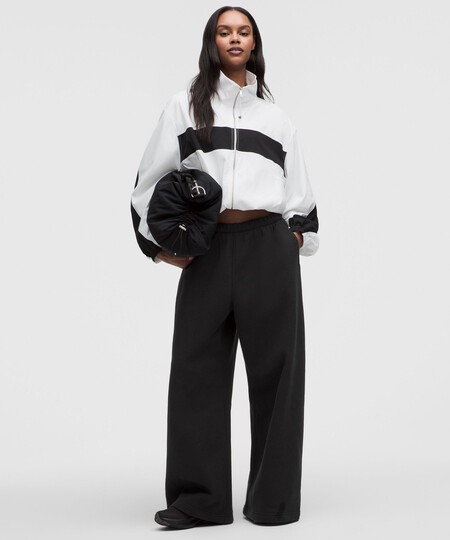 pantalones deportivos oversized