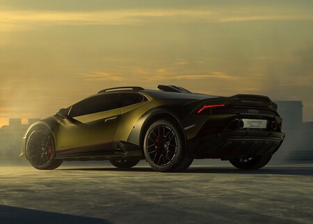 Lamborghini Huracan Sterrato 2024 1600 03