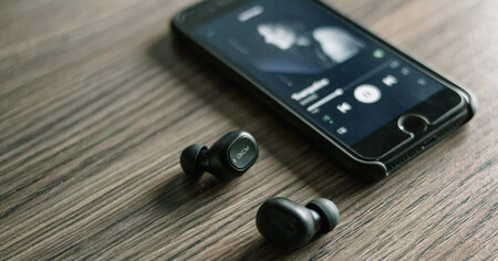 La meditación es la gran ganadora del año en los podcast de Spotify: esto ha sido lo más escuchado de 2020 en España y el mundo