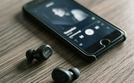 La meditación es la gran ganadora del año en los podcast de Spotify: esto ha sido lo más escuchado de 2020 en España y el mundo